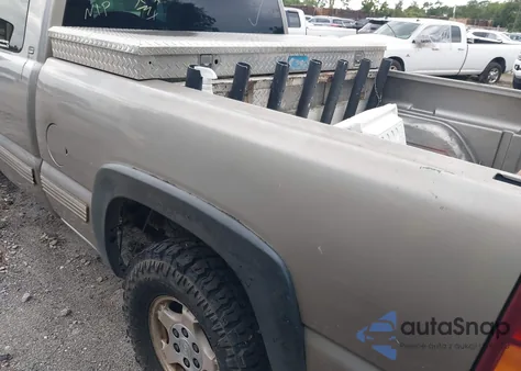 2000 Chevrolet Silverado 1500 Lt from USA, damaged, VIN 1GCEK19T6YE158098